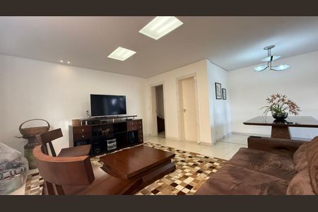 Sala de casa à venda com 4 quartos, 562m² em Jardim Riacho das Pedras, Contagem
