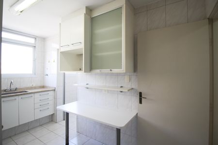 Apartamento para alugar com 75m², 2 quartos e 1 vaga Apartamento para alugar com 75m², 2 quartos e 1 vagaCozinha