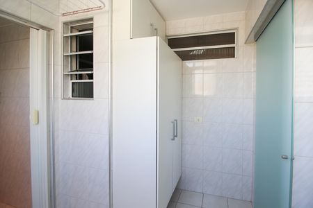 Apartamento para alugar com 75m², 2 quartos e 1 vaga Apartamento para alugar com 75m², 2 quartos e 1 vagaÁrea de Serviço
