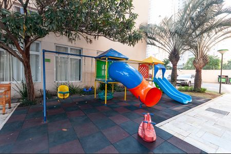 Apartamento para alugar com 73m², 2 quartos e 1 vagaÁrea comum