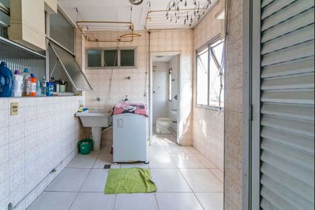 Apartamento à venda com 166m², 3 quartos e 1 vagaÁrea de Serviço