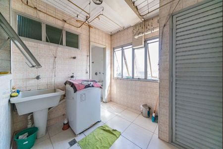Apartamento à venda com 166m², 3 quartos e 1 vagaÁrea de Serviço