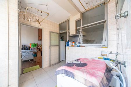 Apartamento à venda com 166m², 3 quartos e 1 vagaÁrea de Serviço