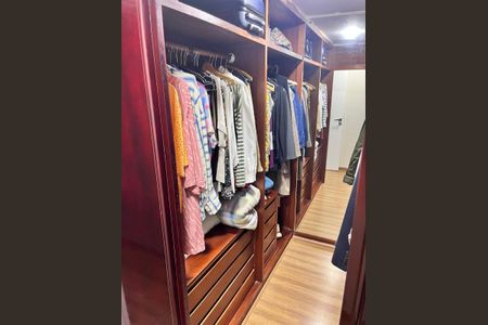 Apartamento à venda com 220m², 4 quartos e 3 vagasFoto 14
