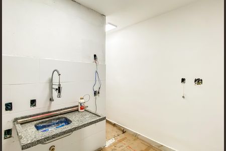 Sala/cozinha de apartamento para alugar com 1 quarto, 22m² em Vila Sao Francisco, São Paulo
