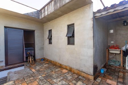 Casa à venda com 550m², 6 quartos e 2 vagas Casa à venda com 550m², 6 quartos e 2 vagasCasa 1 - Varanda da suíte 1