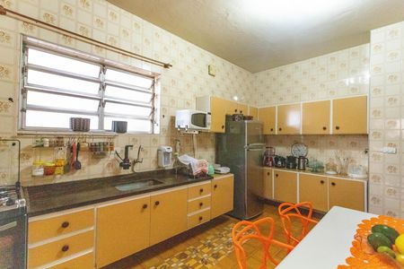 Casa à venda com 550m², 6 quartos e 2 vagas Casa à venda com 550m², 6 quartos e 2 vagasCasa 1 - cozinha
