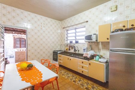 Casa à venda com 550m², 6 quartos e 2 vagas Casa à venda com 550m², 6 quartos e 2 vagasCasa 1 - cozinha
