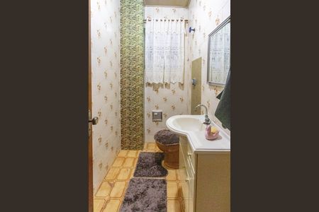 Casa à venda com 550m², 6 quartos e 2 vagas Casa à venda com 550m², 6 quartos e 2 vagasCasa 1 - lavabo