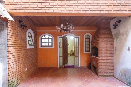 Casa à venda com 550m², 6 quartos e 2 vagas Casa à venda com 550m², 6 quartos e 2 vagasCasa 2 - churrasqueira