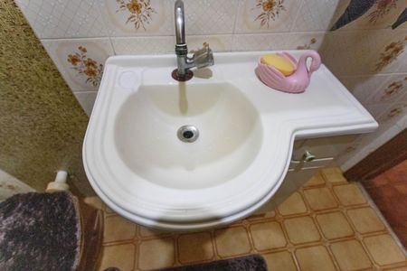 Casa à venda com 550m², 6 quartos e 2 vagas Casa à venda com 550m², 6 quartos e 2 vagasCasa 1 - lavabo