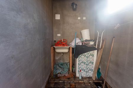 Casa à venda com 550m², 6 quartos e 2 vagas Casa à venda com 550m², 6 quartos e 2 vagasCasa 1 - Varanda da suíte 1 - área de serviço