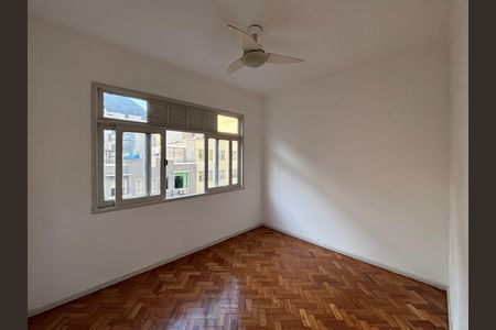 Quarto 1 de apartamento para alugar com 3 quartos, 72m² em Botafogo, Rio de Janeiro