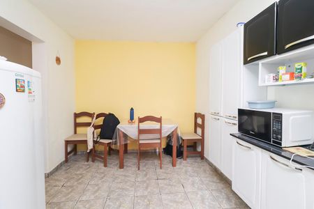 Casa à venda com 240m², 2 quartos e sem vagaCozinha