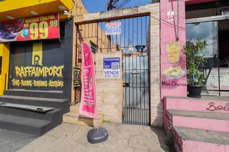 Casa à venda com 240m², 2 quartos e sem vagaFachada