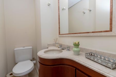 Apartamento para alugar com 178m², 4 quartos e 3 vagas Apartamento para alugar com 178m², 4 quartos e 3 vagasLavabo