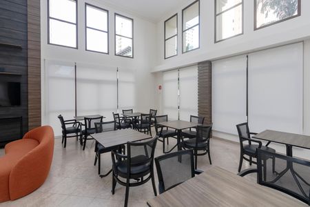 Apartamento para alugar com 178m², 4 quartos e 3 vagas Apartamento para alugar com 178m², 4 quartos e 3 vagasSalão de Festas