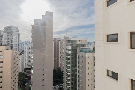 Apartamento para alugar com 178m², 4 quartos e 3 vagas Apartamento para alugar com 178m², 4 quartos e 3 vagasVista da Suíte 3