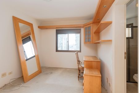 Apartamento para alugar com 178m², 4 quartos e 3 vagas Apartamento para alugar com 178m², 4 quartos e 3 vagasSuíte 3