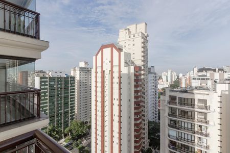 Apartamento para alugar com 178m², 4 quartos e 3 vagas Apartamento para alugar com 178m², 4 quartos e 3 vagasVaranda da Suíte 1