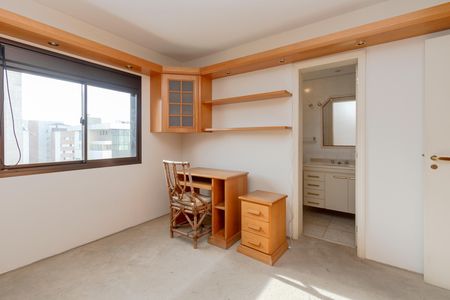 Apartamento para alugar com 178m², 4 quartos e 3 vagas Apartamento para alugar com 178m², 4 quartos e 3 vagasSuíte 3