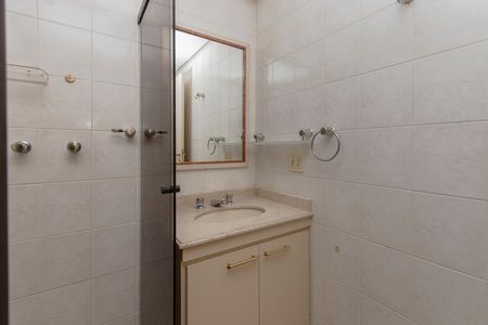 Apartamento para alugar com 178m², 4 quartos e 3 vagas Apartamento para alugar com 178m², 4 quartos e 3 vagasBanheiro da Suíte 4