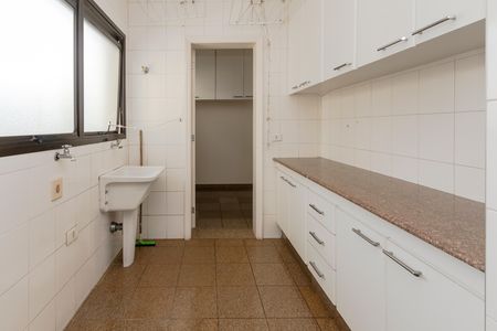 Apartamento para alugar com 178m², 4 quartos e 3 vagas Apartamento para alugar com 178m², 4 quartos e 3 vagasÁrea de Serviço