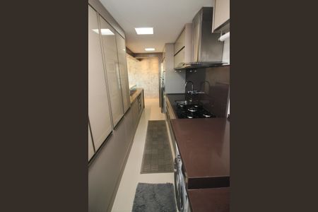 Apartamento à venda com 89m², 2 quartos e 1 vaga Apartamento à venda com 89m², 2 quartos e 1 vagaCozinha e Área de Serviço