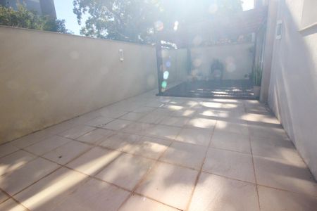 Apartamento à venda com 89m², 2 quartos e 1 vaga Apartamento à venda com 89m², 2 quartos e 1 vagaTerraço do Salão de festa