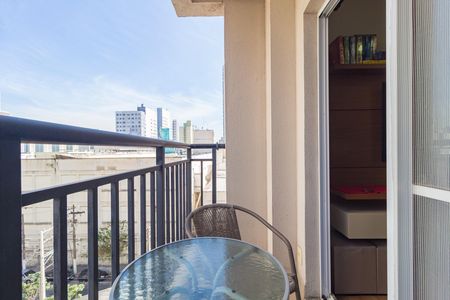 Apartamento para alugar com 52m², 2 quartos e 1 vaga Apartamento para alugar com 52m², 2 quartos e 1 vagaVaranda