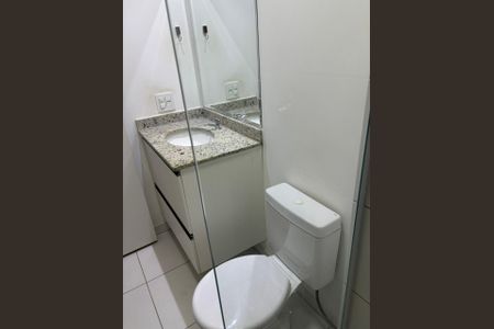 Banheiro de apartamento à venda com 2 quartos, 56m² em Jardim Ermida I, Jundiaí