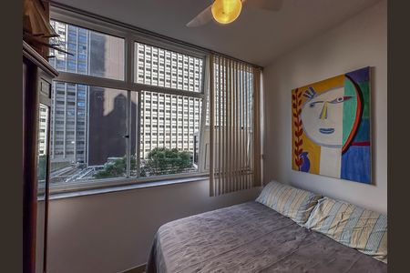 Studio à venda com 32m², 1 quarto e sem vaga