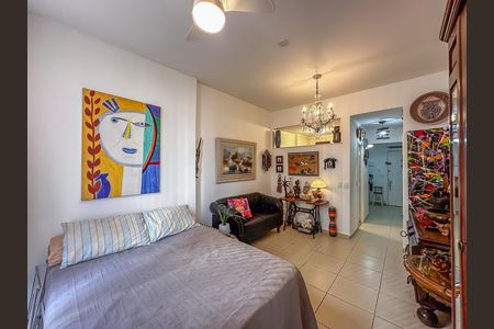 Studio à venda com 32m², 1 quarto e sem vaga