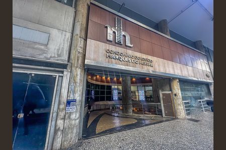 Studio à venda com 32m², 1 quarto e sem vaga