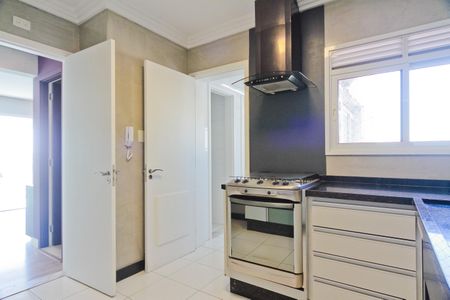 Apartamento à venda com 97m², 3 quartos e 2 vagas Apartamento à venda com 97m², 3 quartos e 2 vagasCozinha