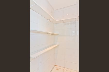 Apartamento à venda com 97m², 3 quartos e 2 vagas Apartamento à venda com 97m², 3 quartos e 2 vagasÁrea de Serviço