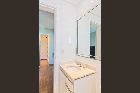 Apartamento à venda com 97m², 3 quartos e 2 vagas Apartamento à venda com 97m², 3 quartos e 2 vagasBanheiro da Suíte