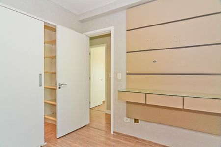 Apartamento à venda com 97m², 3 quartos e 2 vagas Apartamento à venda com 97m², 3 quartos e 2 vagasSuíte