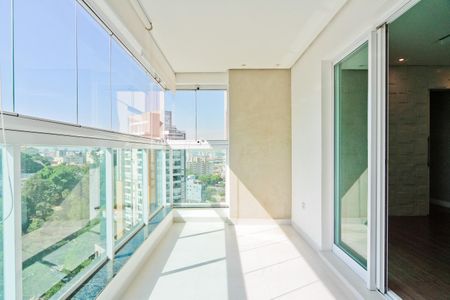 Apartamento à venda com 97m², 3 quartos e 2 vagas Apartamento à venda com 97m², 3 quartos e 2 vagasVaranda