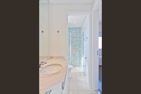 Apartamento à venda com 97m², 3 quartos e 2 vagas Apartamento à venda com 97m², 3 quartos e 2 vagasBanheiro da suíte americana