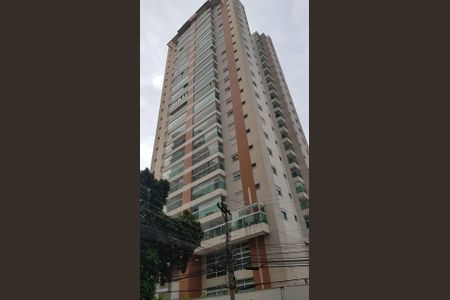 Apartamento à venda com 97m², 3 quartos e 2 vagas Apartamento à venda com 97m², 3 quartos e 2 vagasFachada