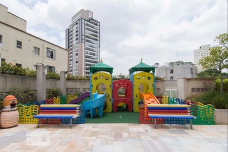 Apartamento à venda com 97m², 3 quartos e 2 vagasÁrea comum - Playground