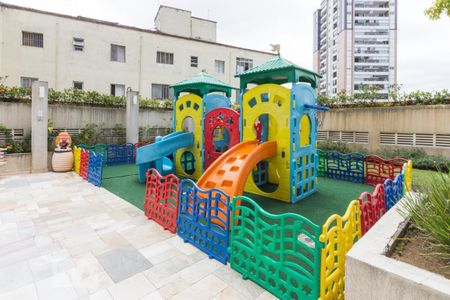 Apartamento à venda com 97m², 3 quartos e 2 vagasÁrea comum - Playground