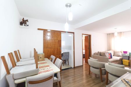 Casa à venda com 3 quartos, 180m² em Vila Constança, São Paulo