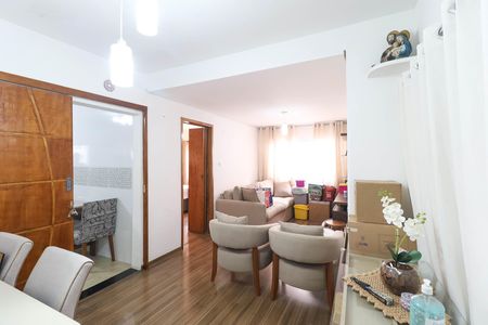 Casa à venda com 180m², 3 quartos e 2 vagas