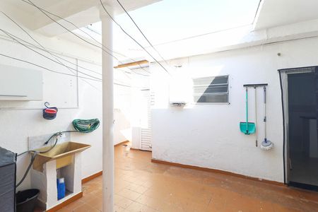 Casa à venda com 180m², 3 quartos e 2 vagas