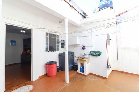 Casa à venda com 180m², 3 quartos e 2 vagas
