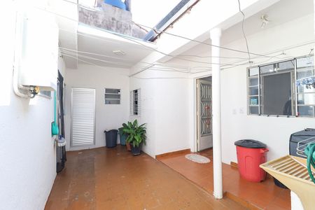 Casa à venda com 180m², 3 quartos e 2 vagas