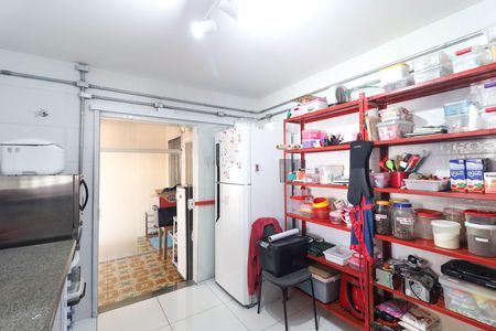 Casa à venda com 180m², 3 quartos e 2 vagas