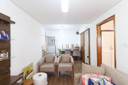 Casa à venda com 180m², 3 quartos e 2 vagas